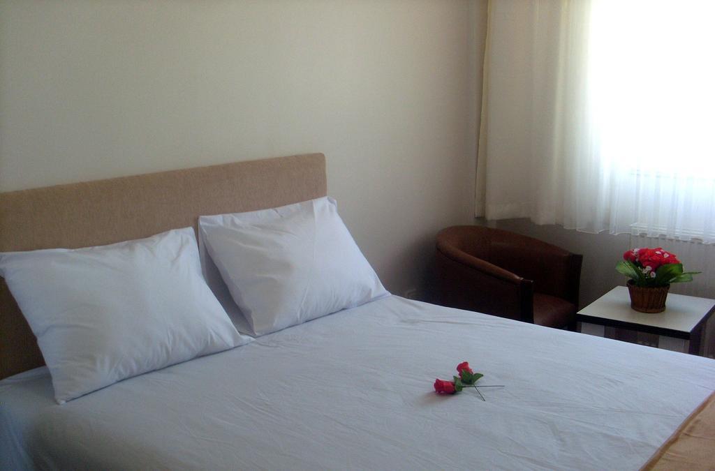 Butik Ertur Hotel Doğubayazıt Kamer foto